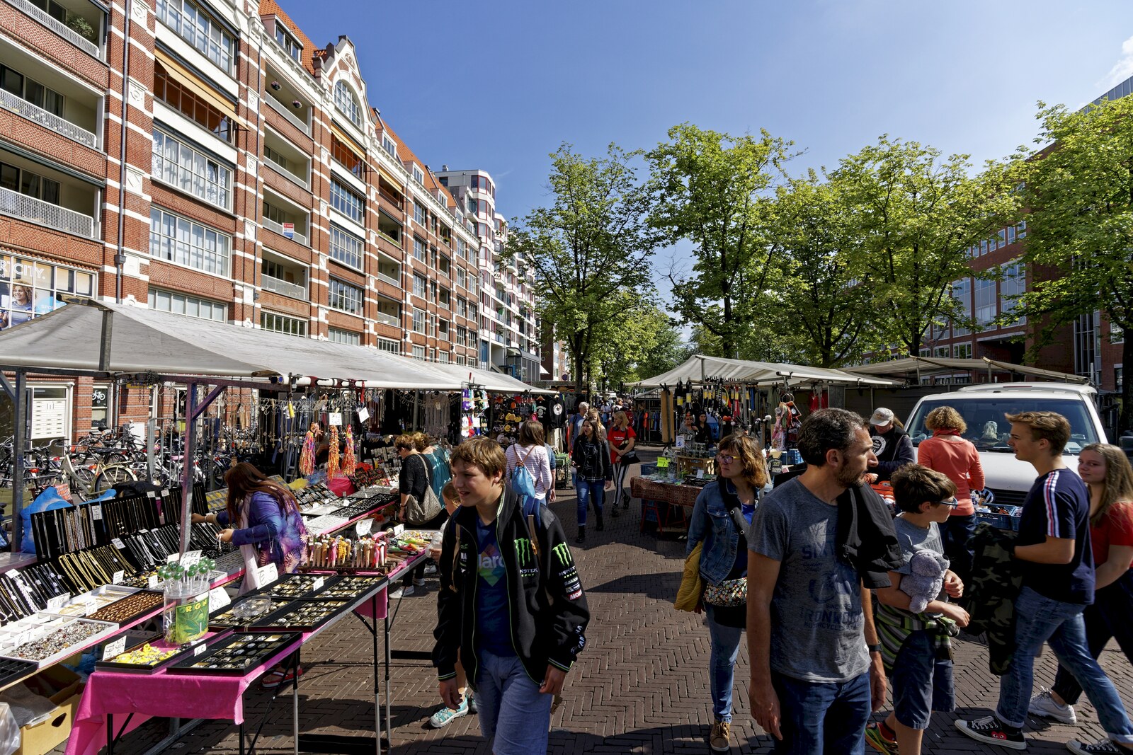 Stalls and crowds at the Waterlooplein flea market