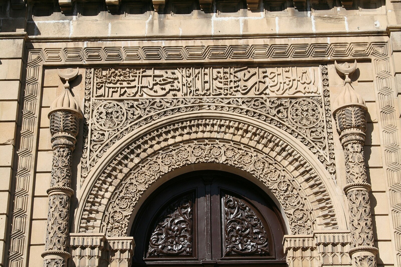 The carved entrance portal of Baku’s Juma Mosque.