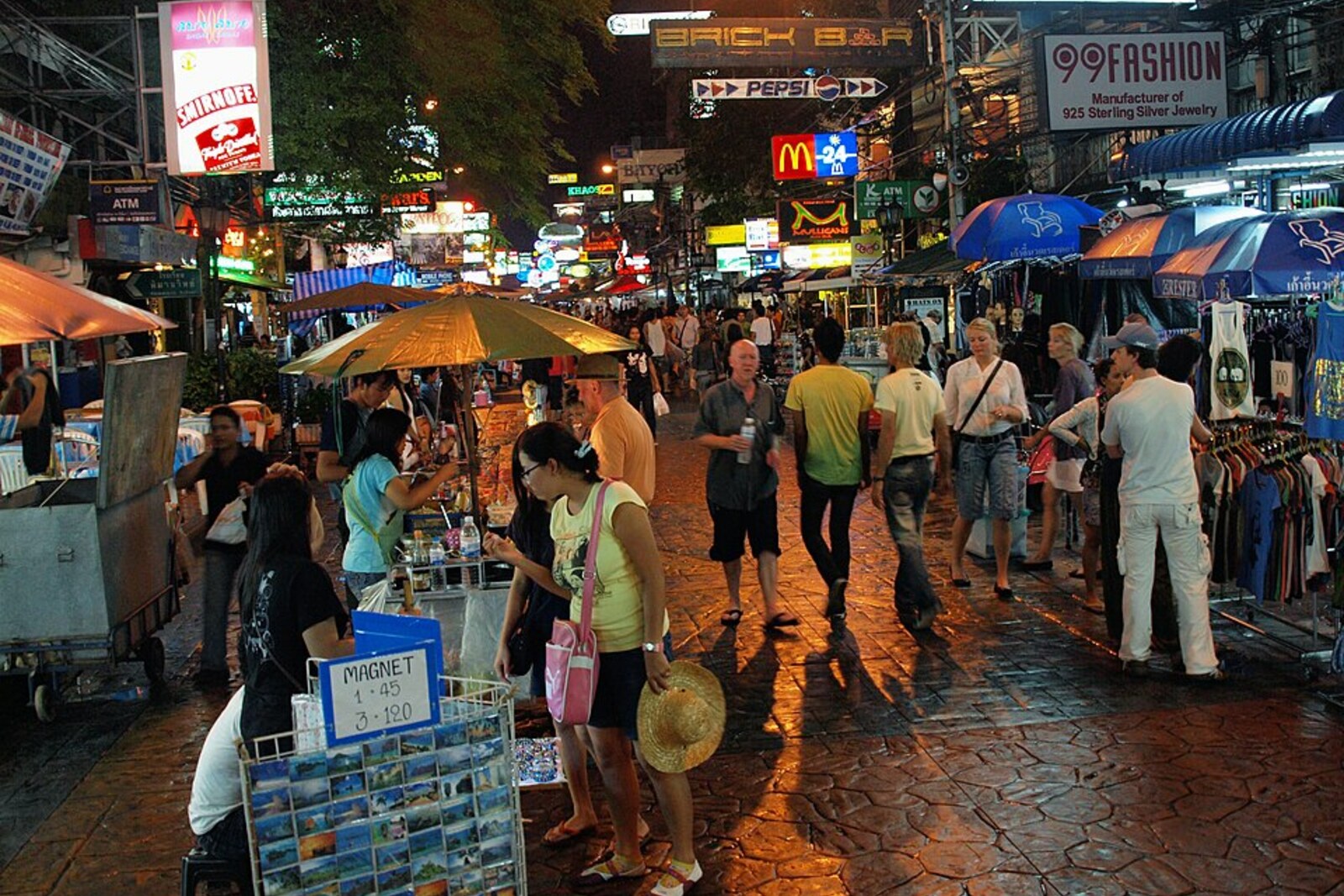 Khao San Road at night