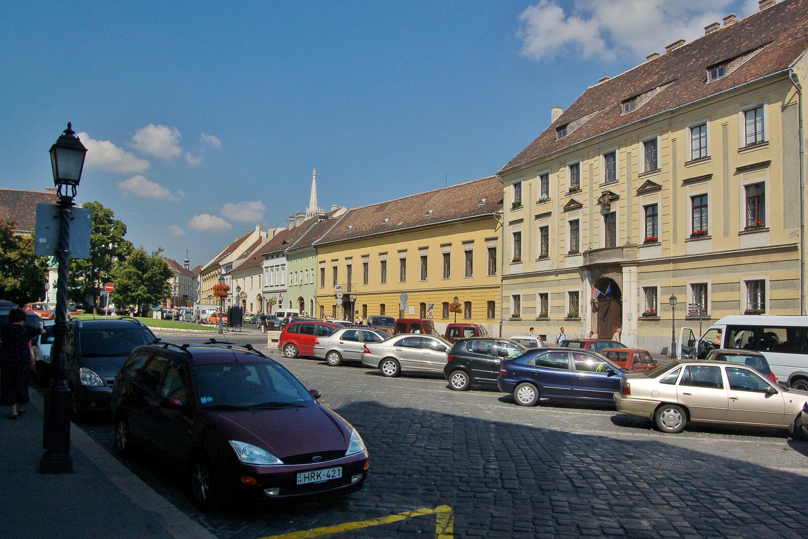 Dís Square