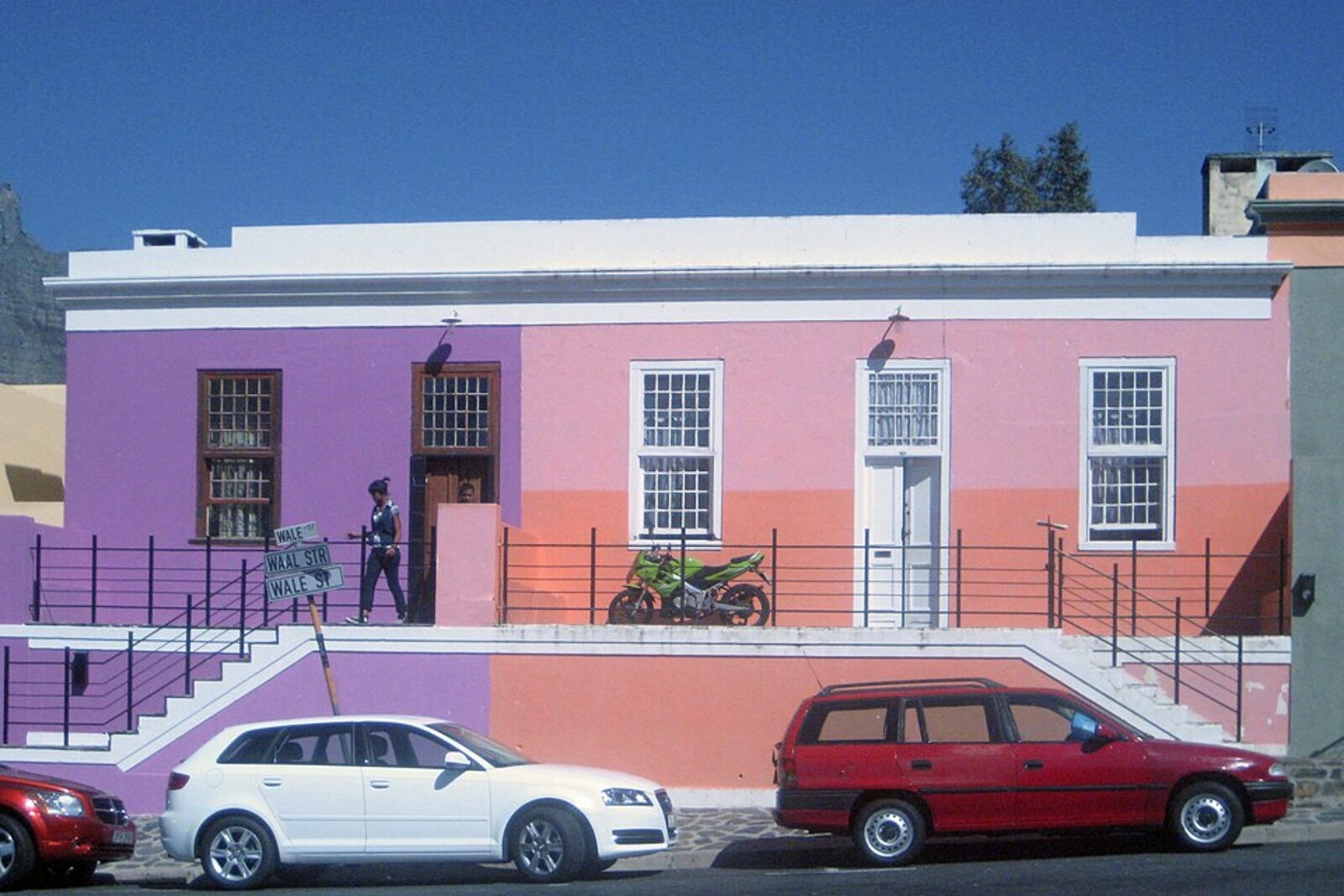 Colorful Bo-Kaap houses at the boundary with central Cape Town.