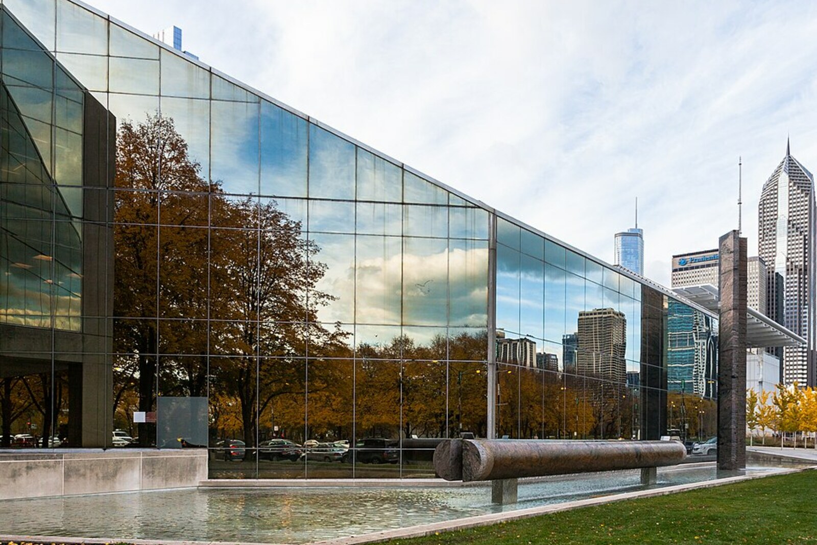 The main facade of the Art Institute of Chicago on Michigan Avenue.