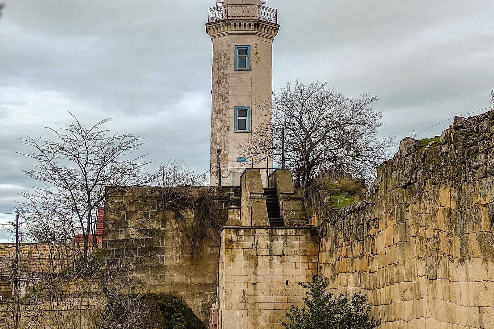 Derbent Lighthouse above the northern fortress wall
