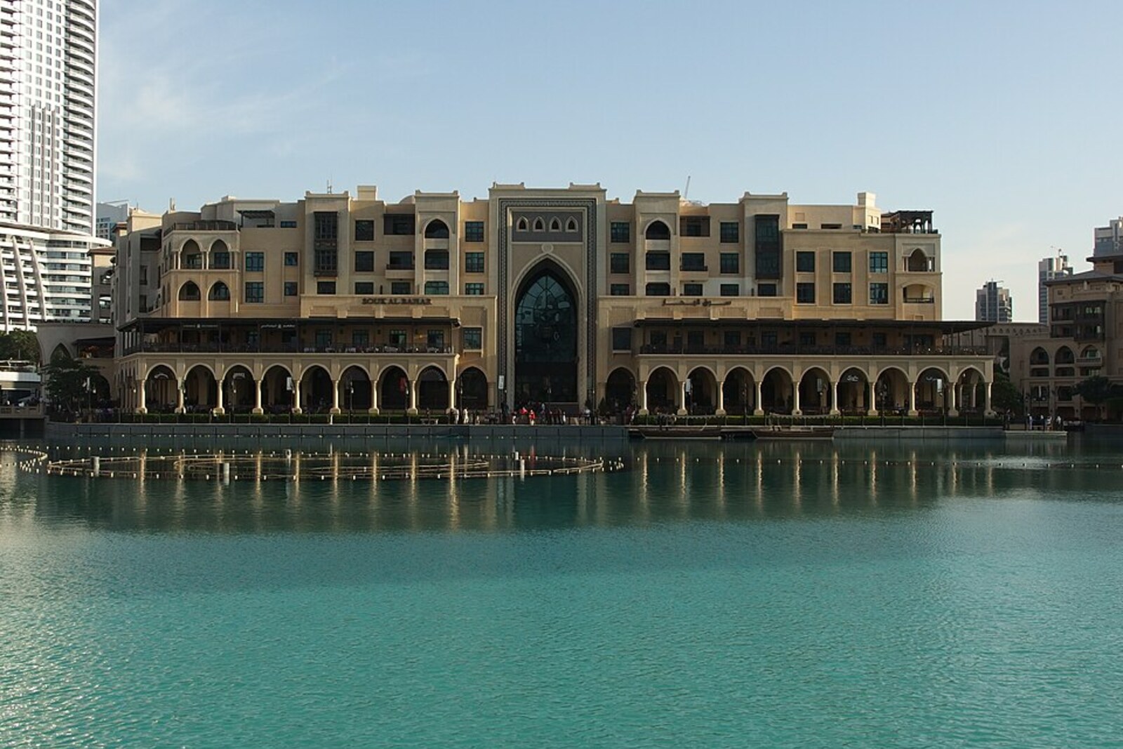 Dubai Mall Waterfront Promenade