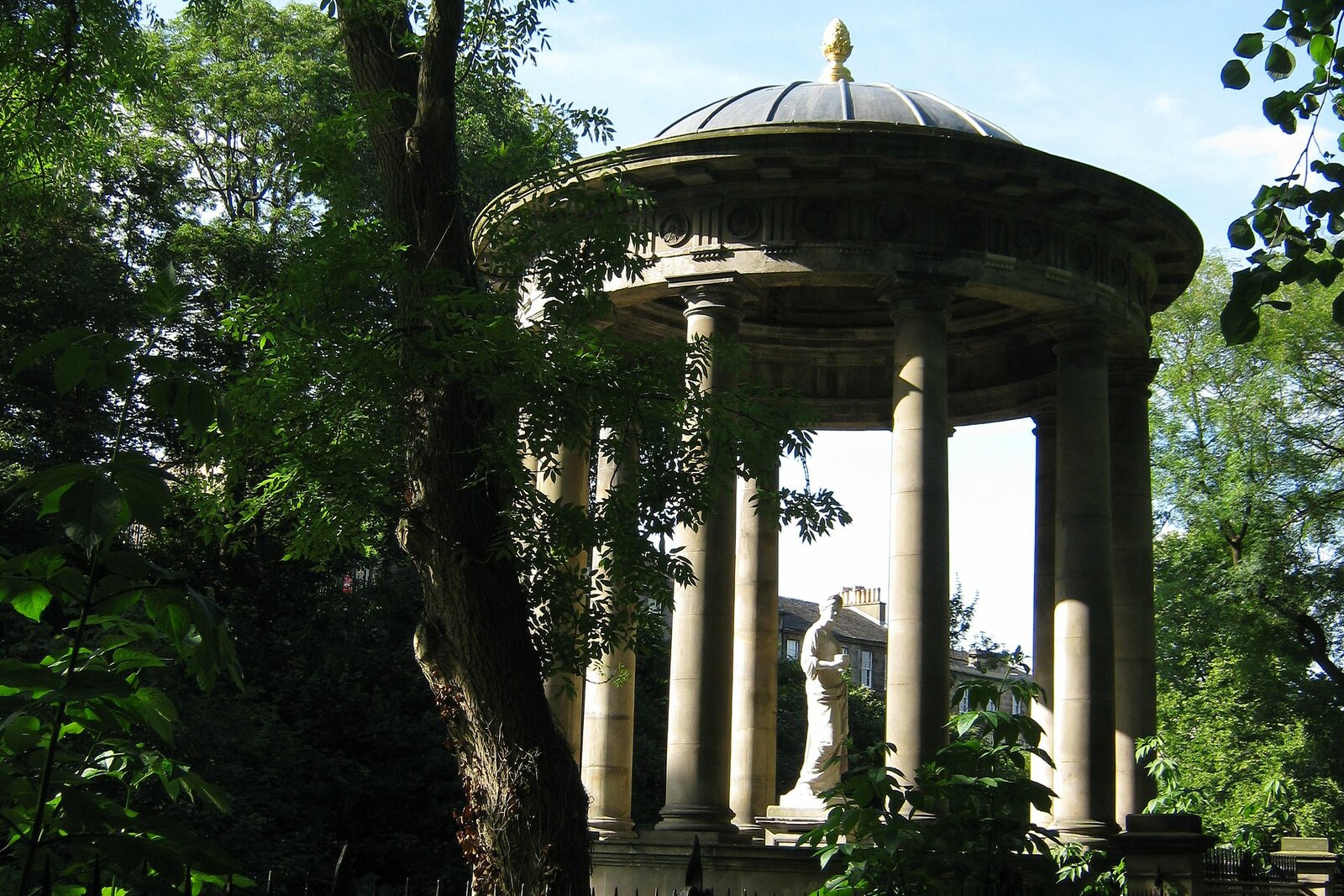 St Bernard’s Well: a white rotunda above the river