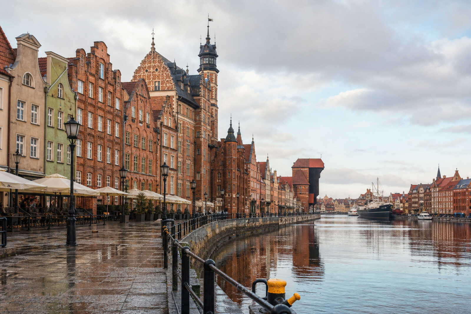 Editorial hero image generated for the city of Gdańsk