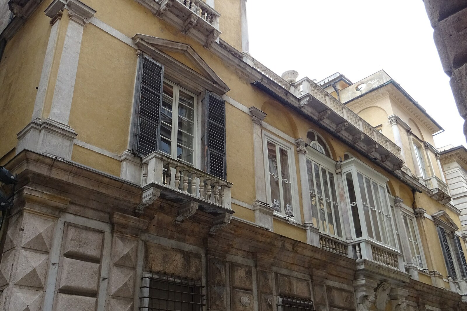 The façade of Palazzo Franco Lercari with its stone portal.