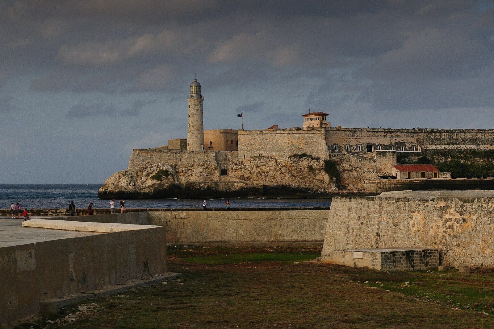 Castillo de San Salvador de la Punta, with a view of the bastions and the sea