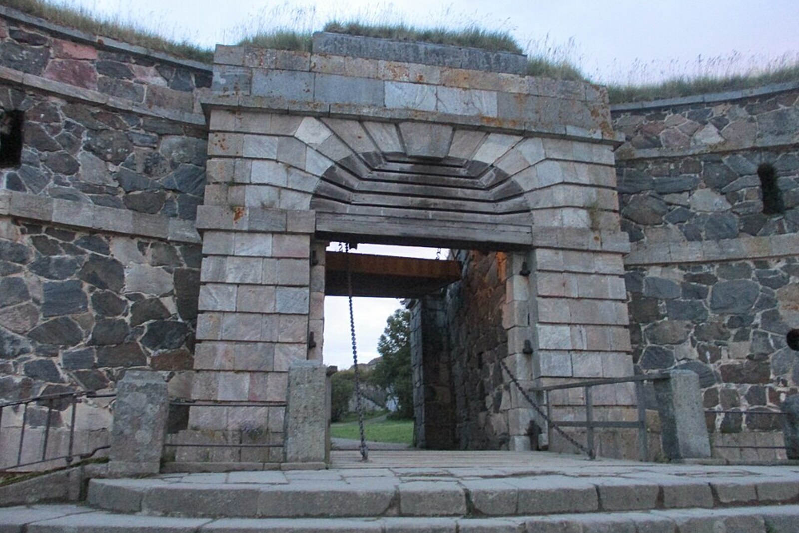King’s Gate of Suomenlinna by the strait