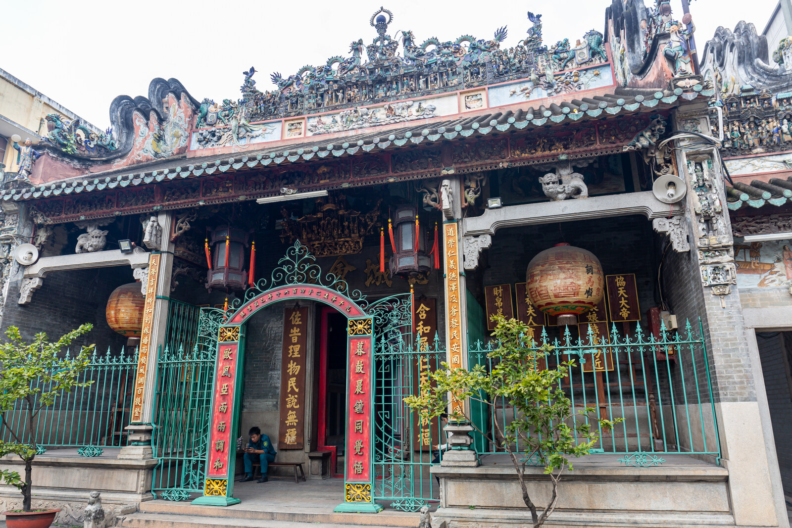 Facade of Thien Hau Pagoda in Ho Chi Minh City