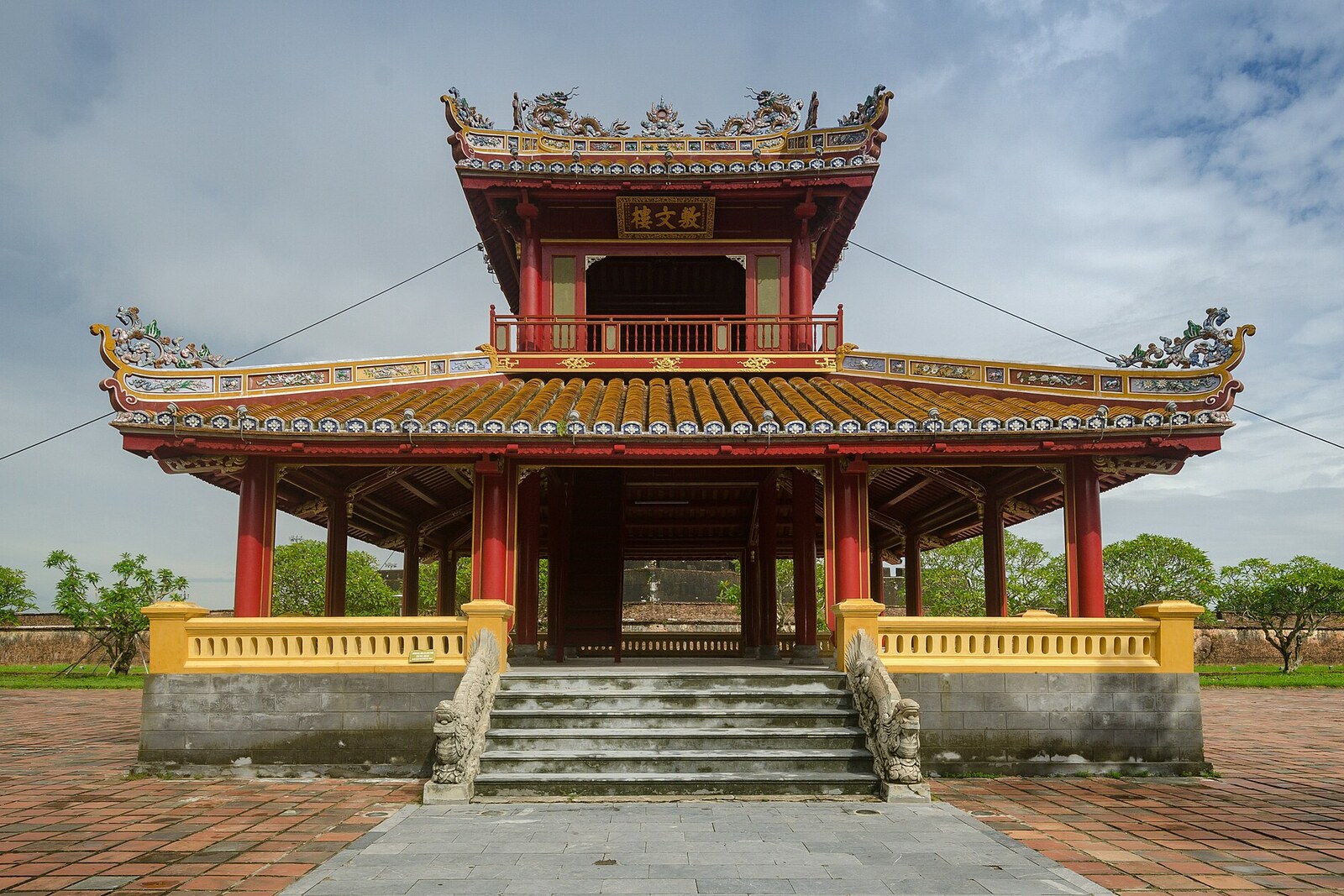 Two-tiered Phu Van Lau pavilion with red columns