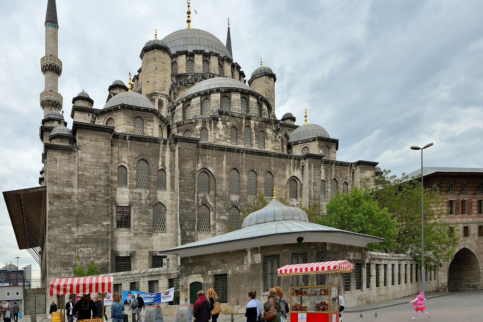 Facade of the New Mosque with domes and minarets
