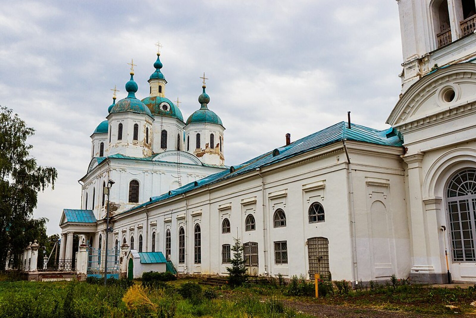 Spassky Cathedral in Yelabuga with a tall white bell tower