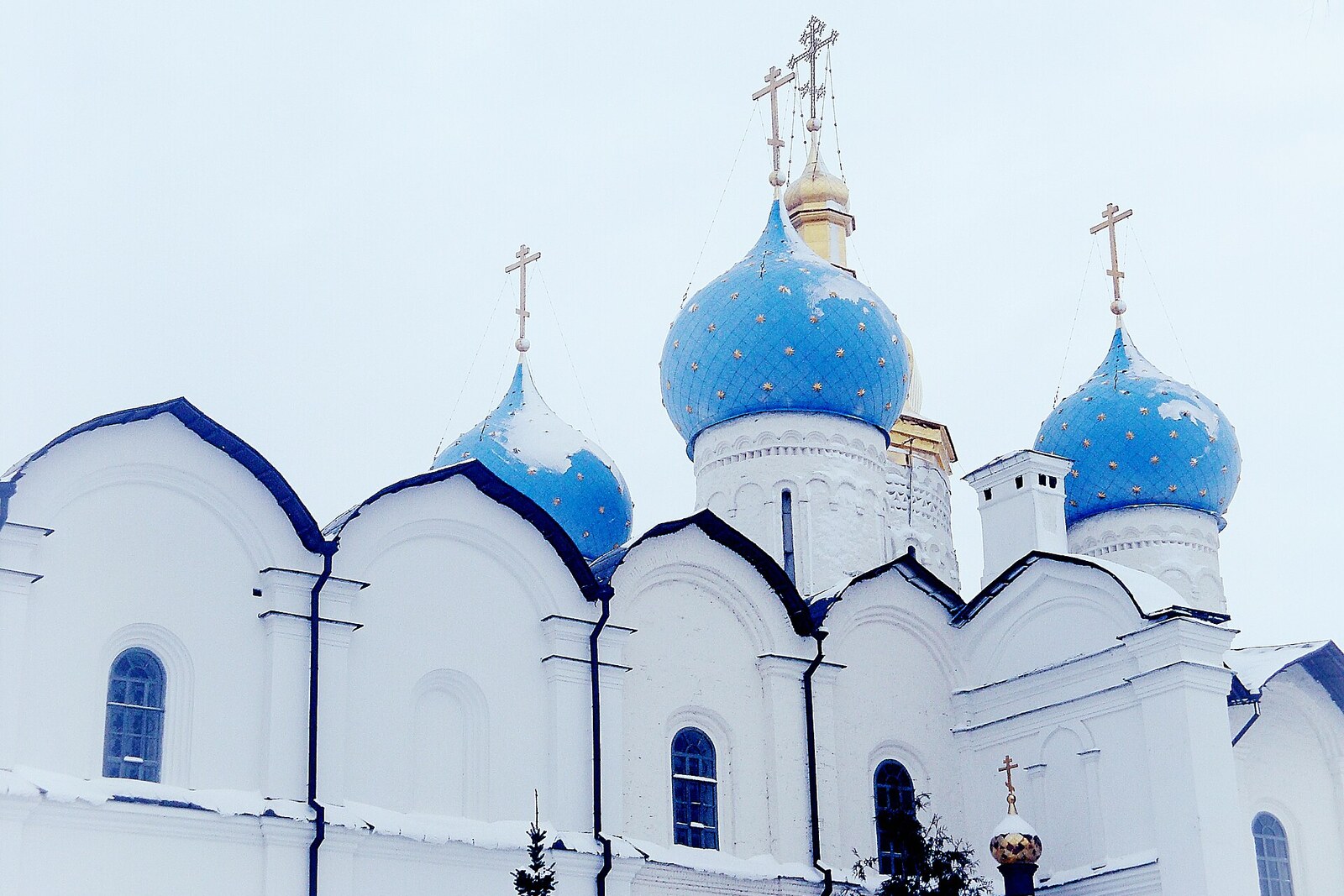 The Annunciation Cathedral of the Kazan Kremlin with five blue domes.
