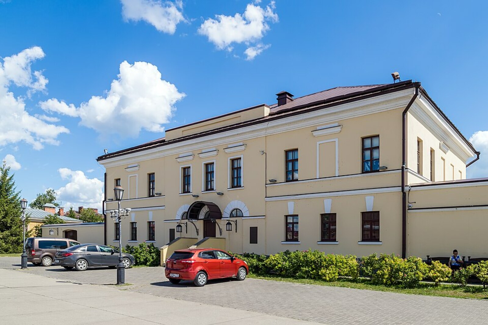 Former Government Offices Building in Sviyazhsk