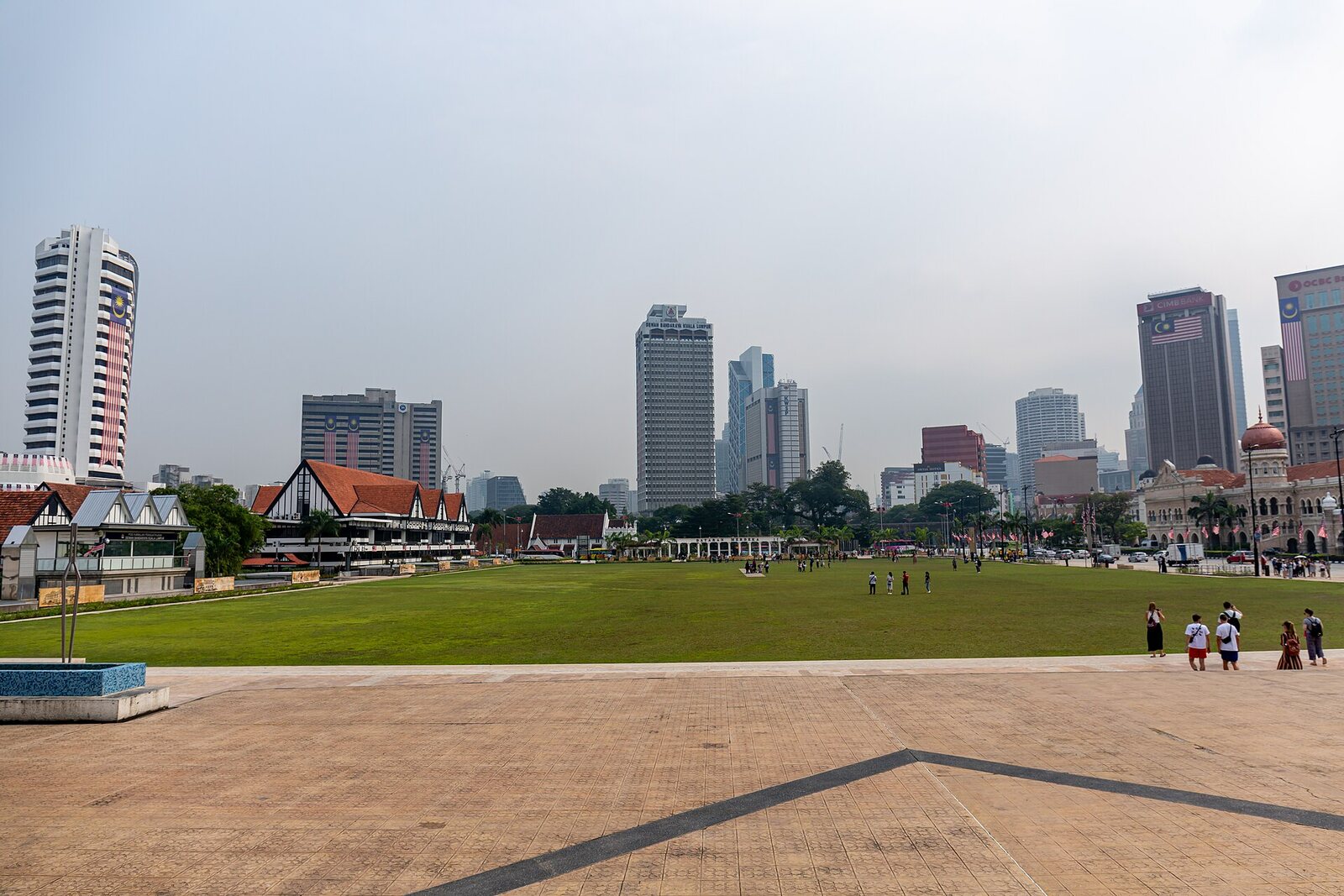 A wide view of Merdeka Square and the flagpole.