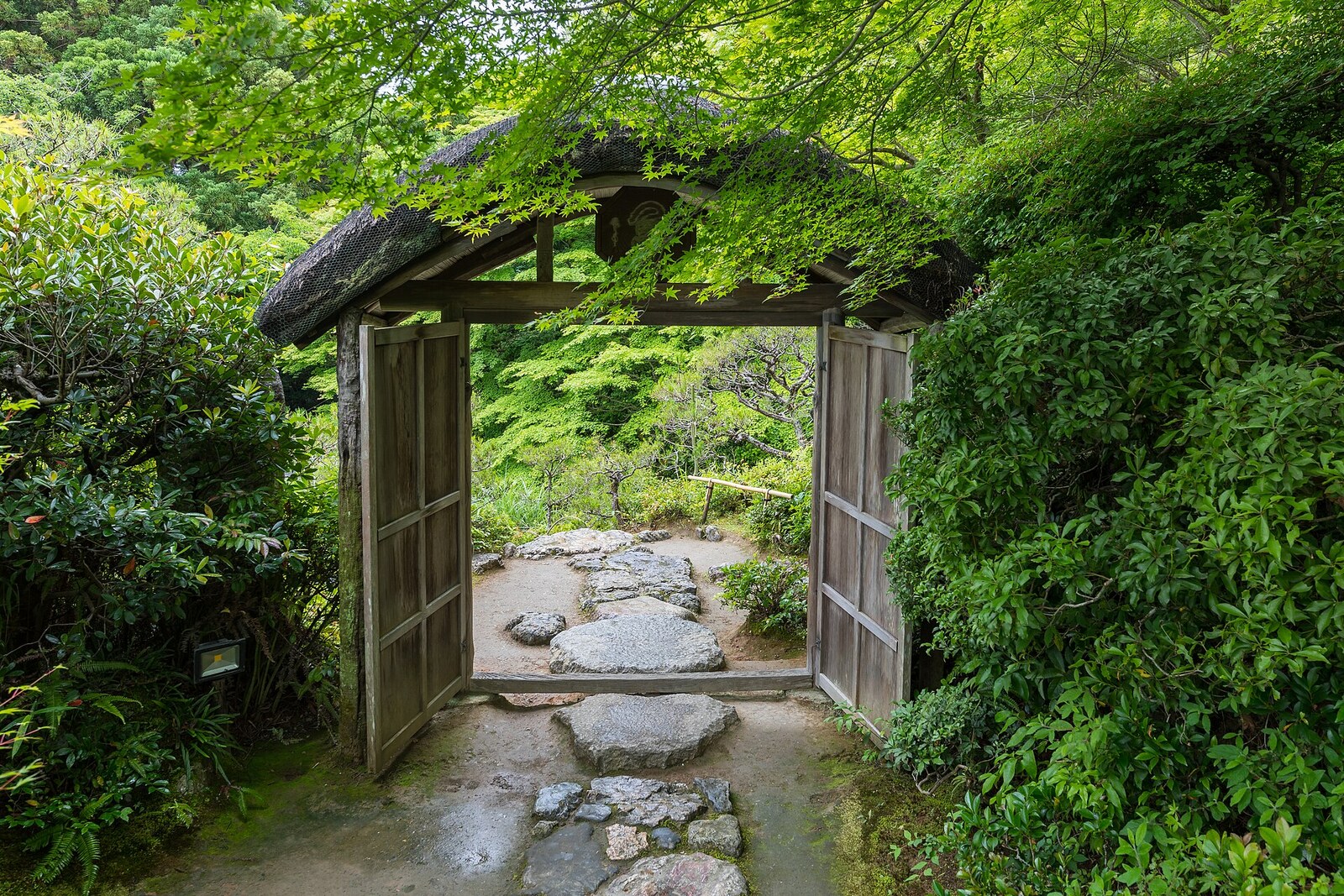 Wooden gate at Okochi Sanso, Kyoto, Japan