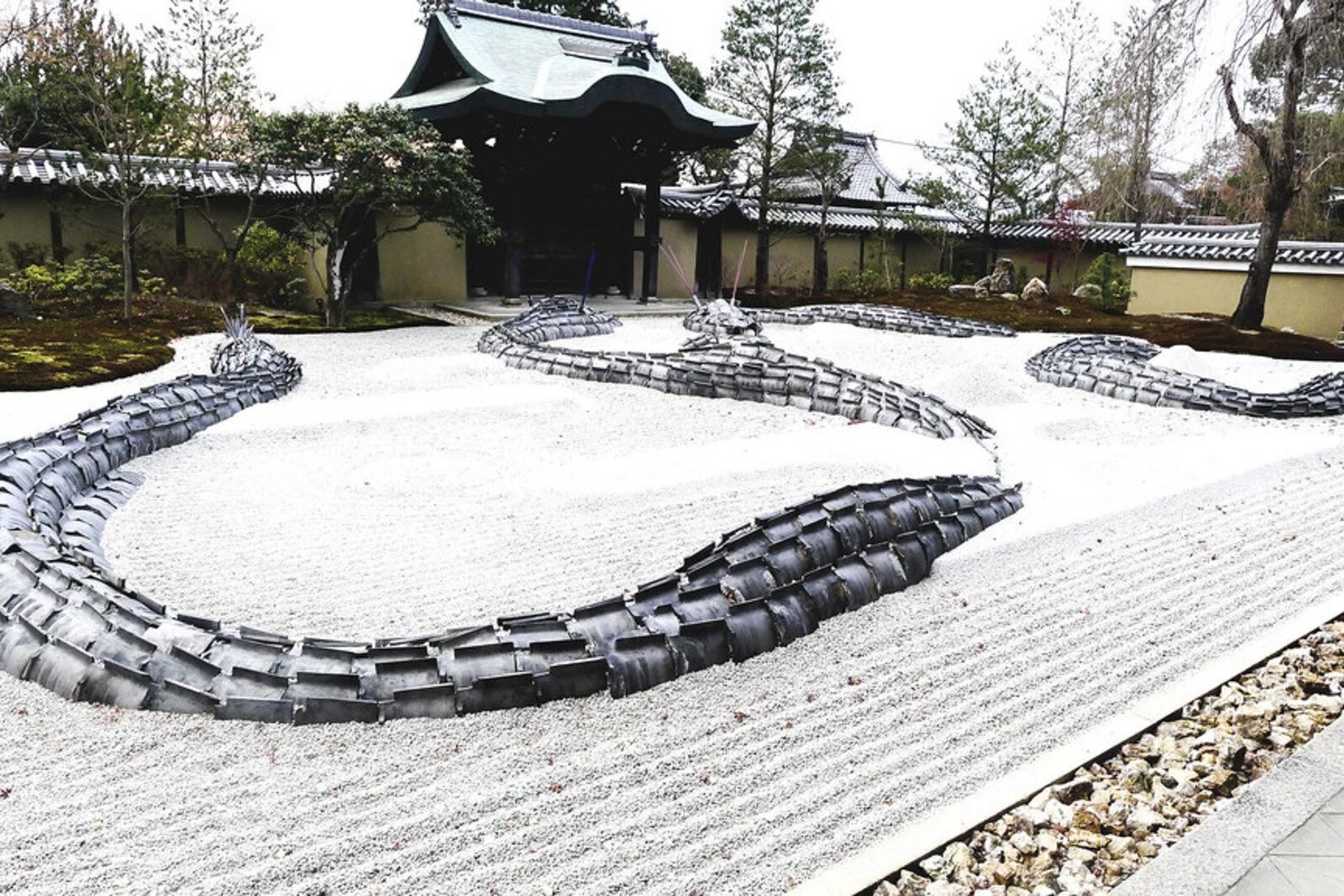 The garden and temple building of Kodaiji Temple in Higashiyama, Kyoto.