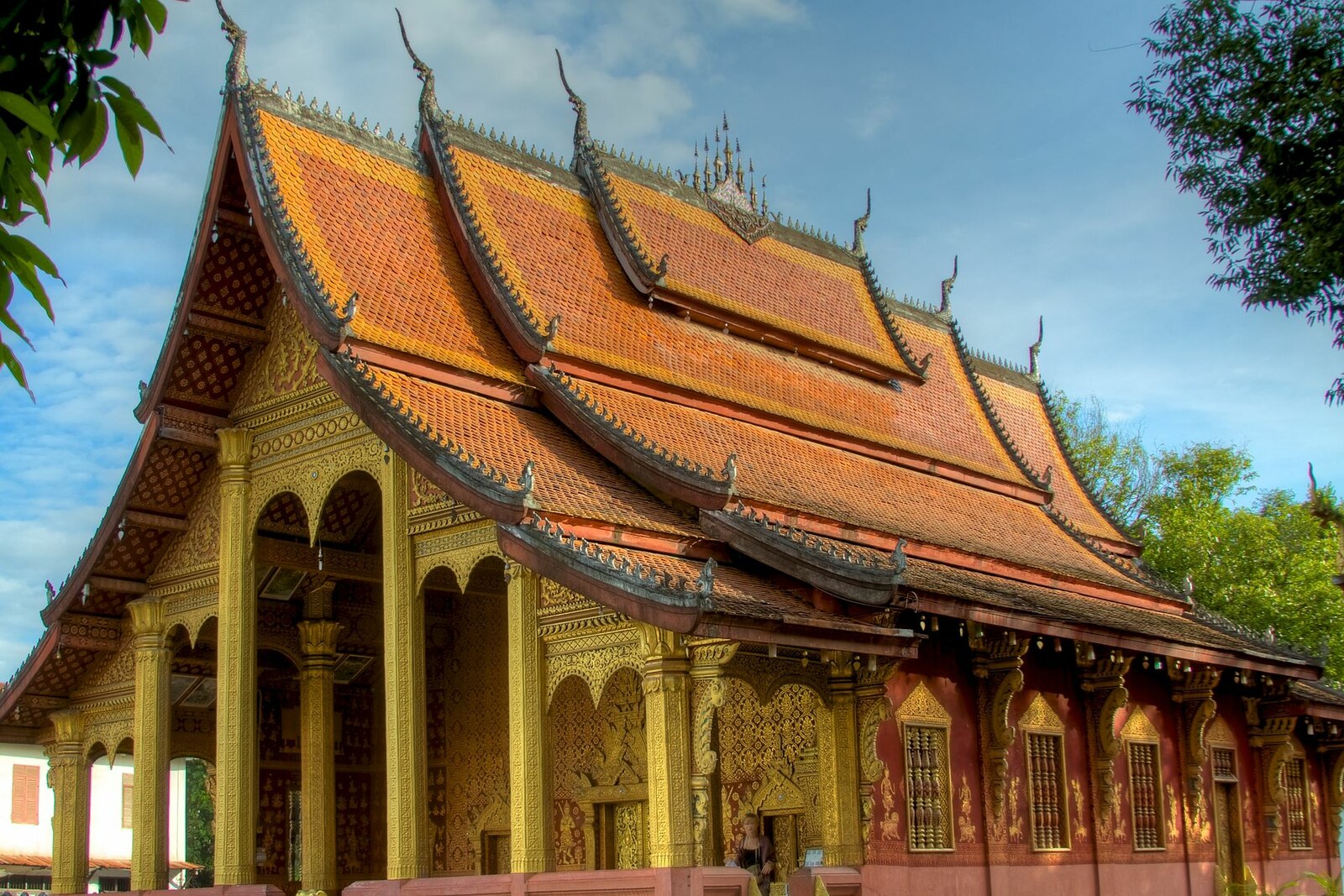 The red-and-gold main hall of Wat Sensoukharam.