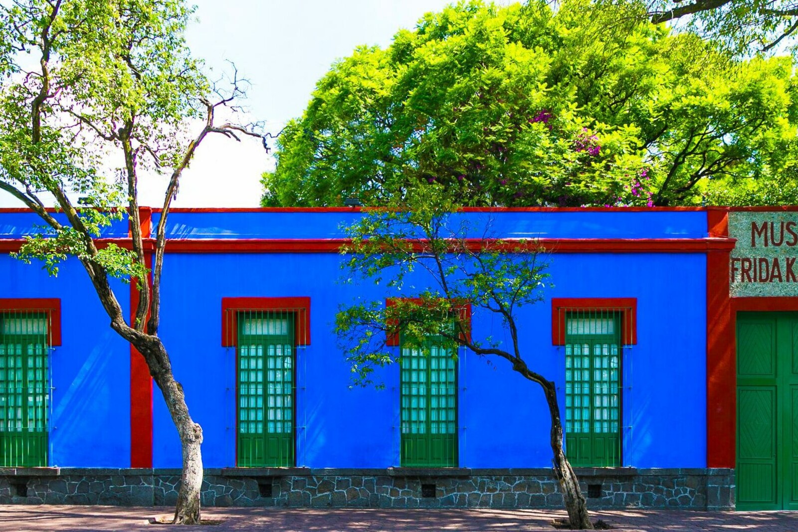 Facade of the Frida Kahlo Museum