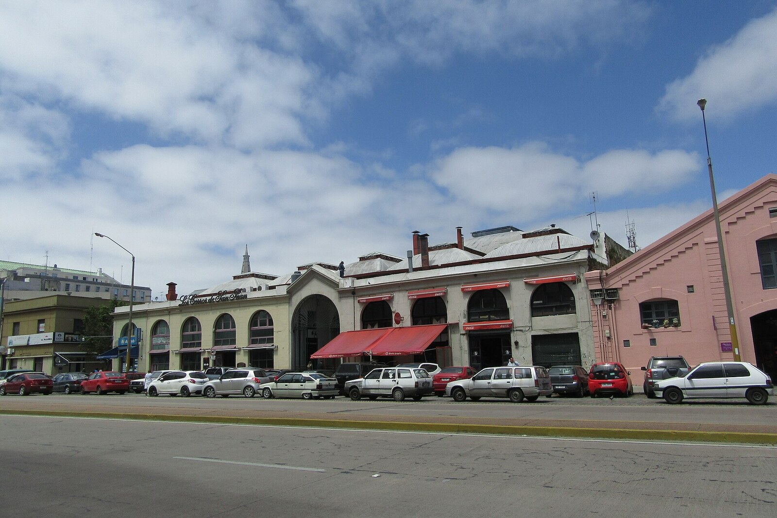 Facade of Mercado del Puerto in Montevideo.