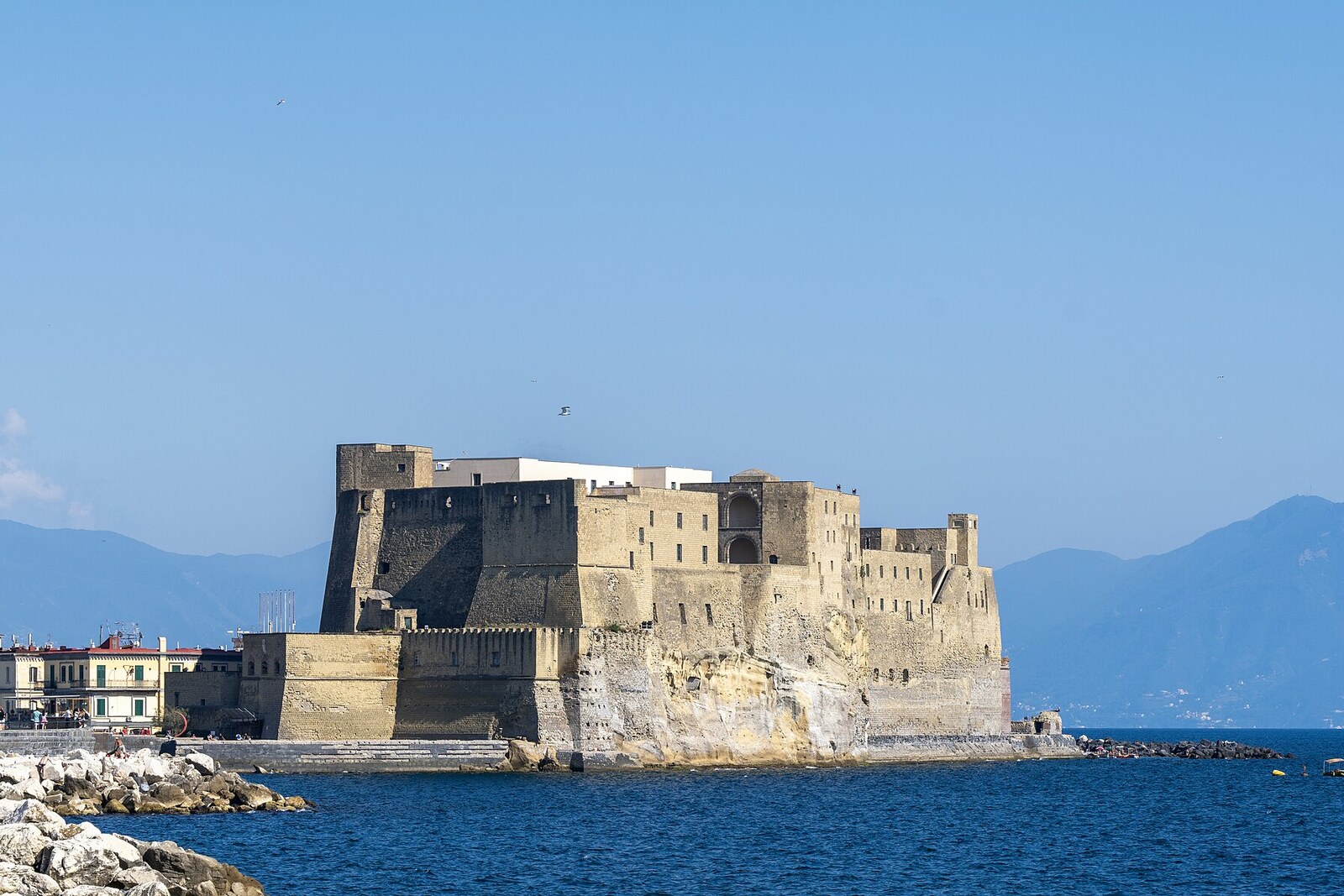 Castel dell’Ovo