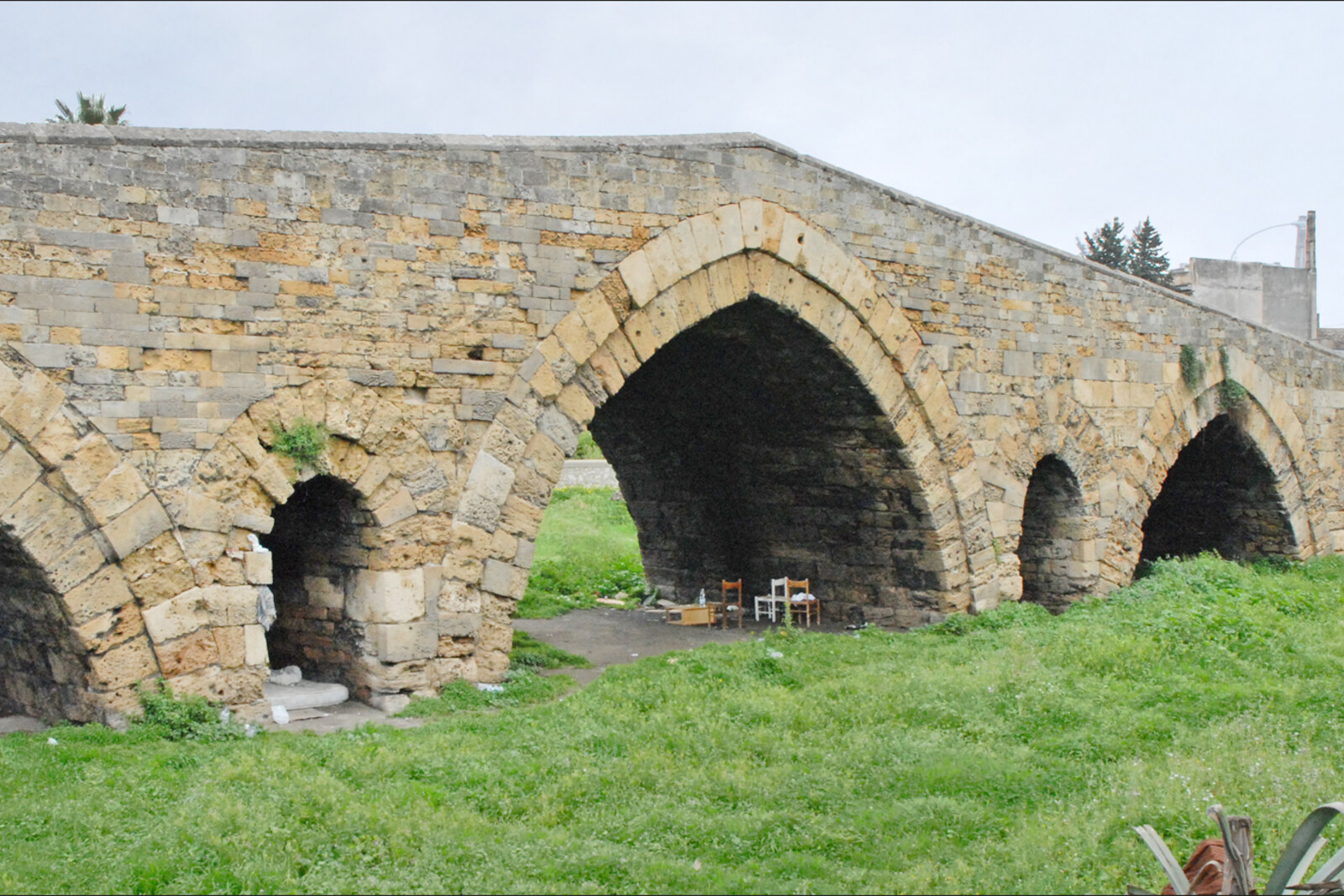 Pointed arches of Admiral's Bridge on the site of the former riverbed.