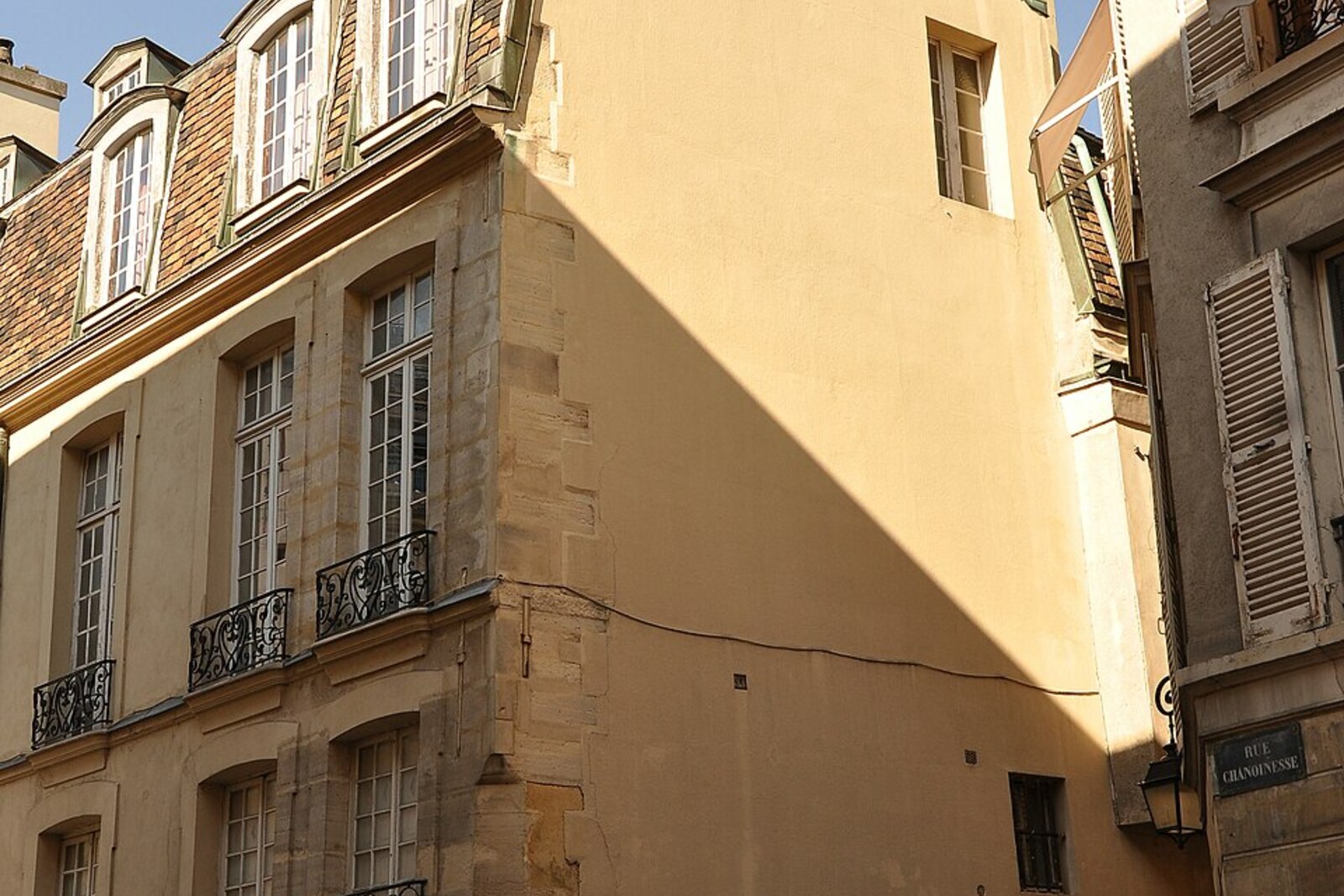 Rue Chanoinesse