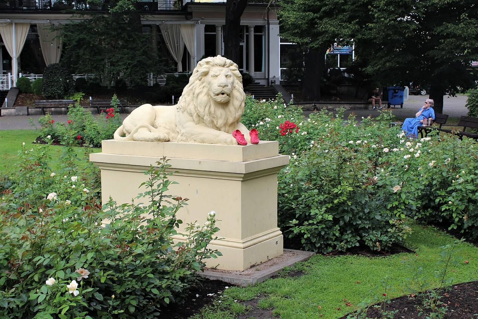 Vērmanes Garden, Riga. One of two lions in the western part.