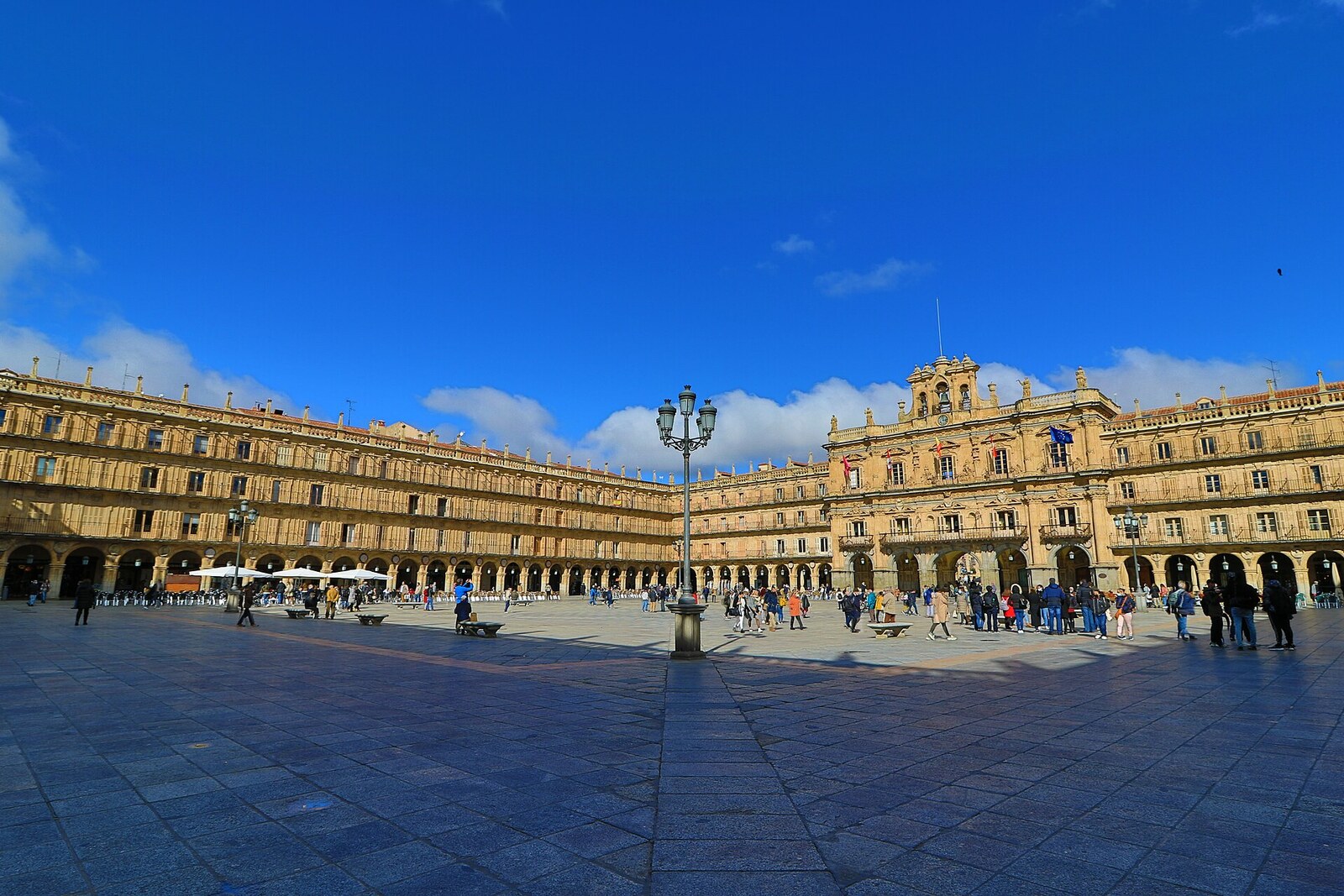 Plaza Mayor in Salamanca: arcades, balconies, and Salamanca City Hall.