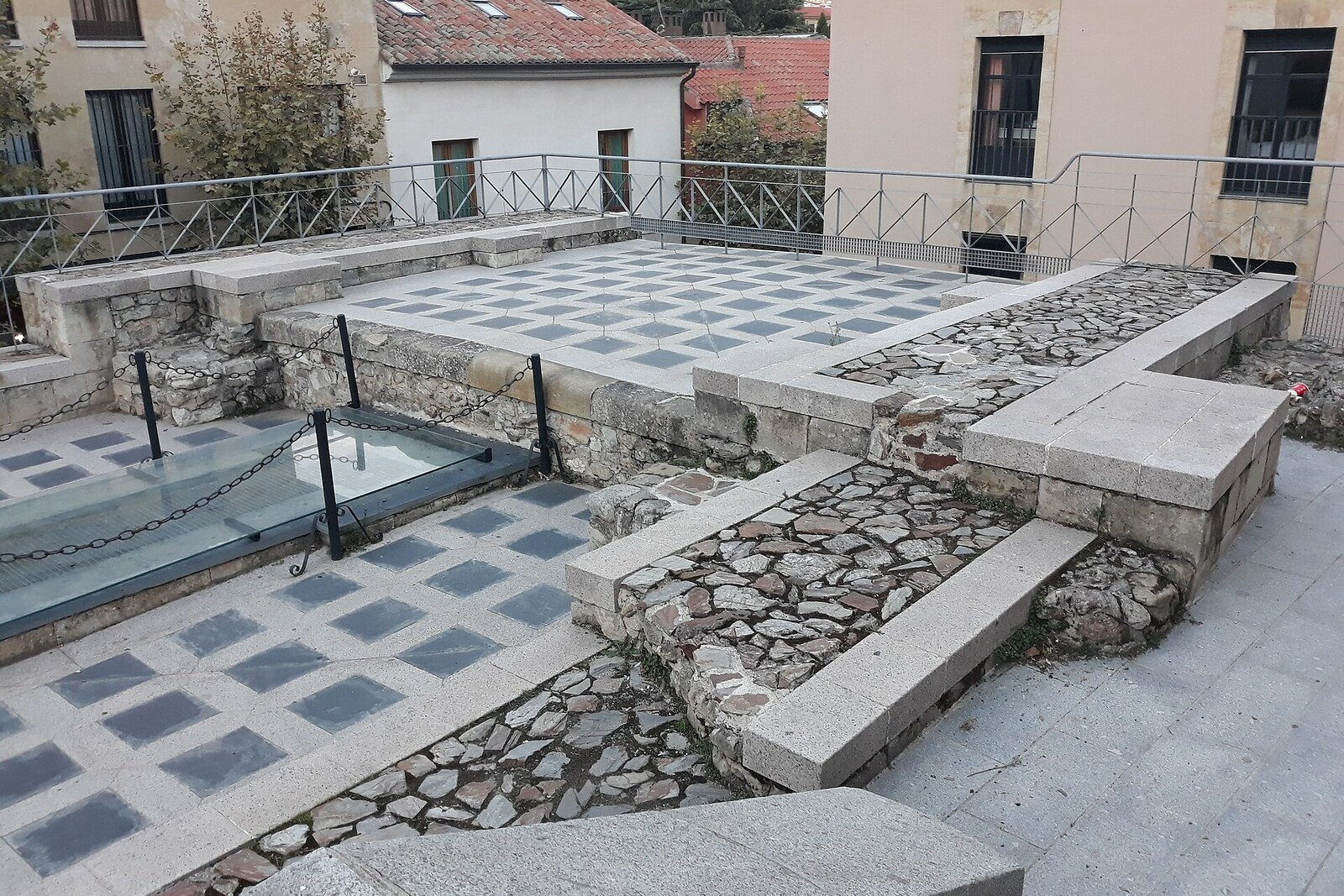 Stone remains of San Cebrián and the staircase to the Cave of Salamanca.