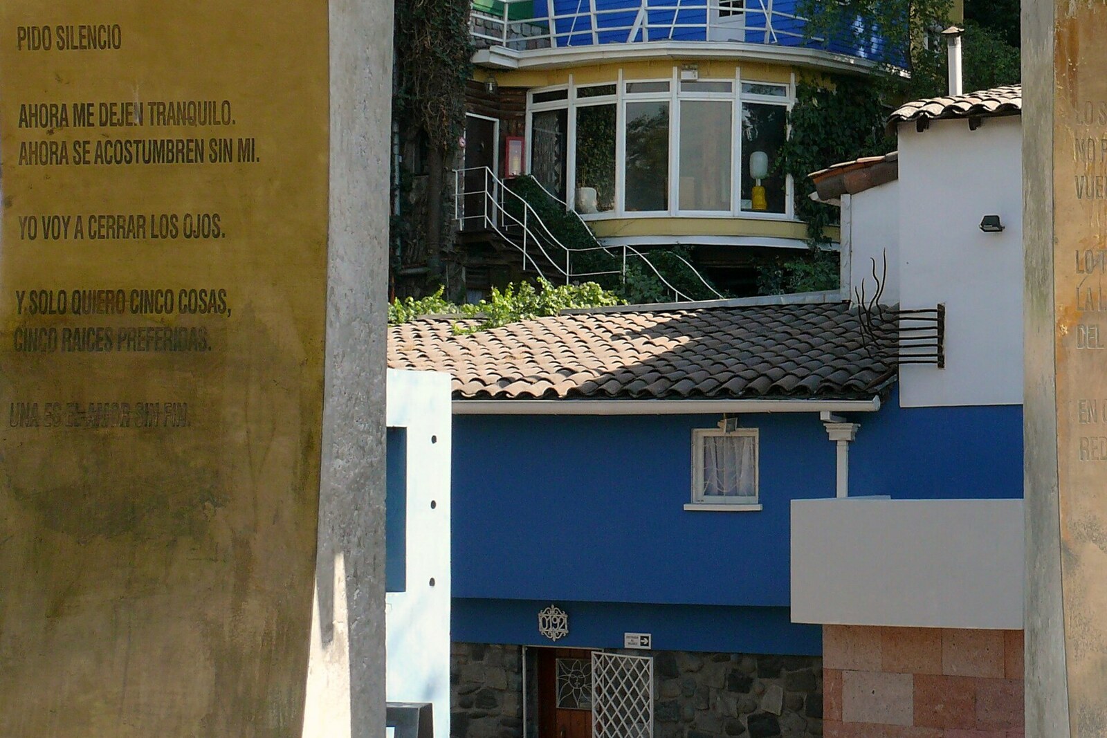 A section of the La Chascona House Museum at the foot of San Cristóbal Hill.