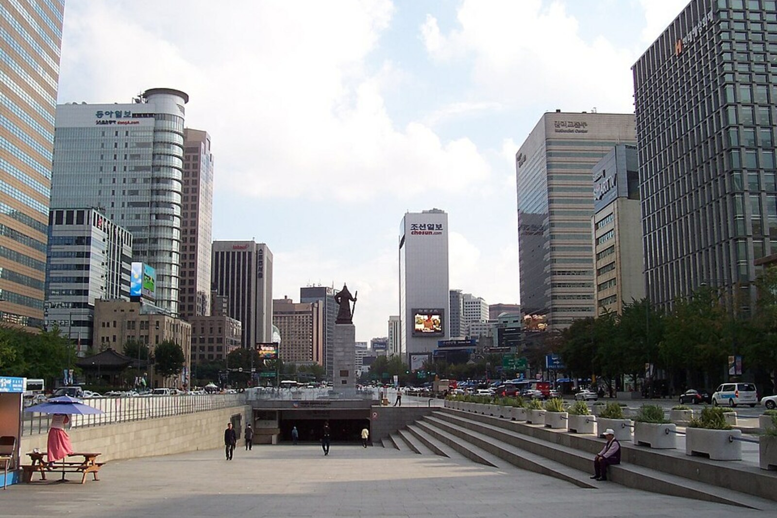 Gwanghwamun Square