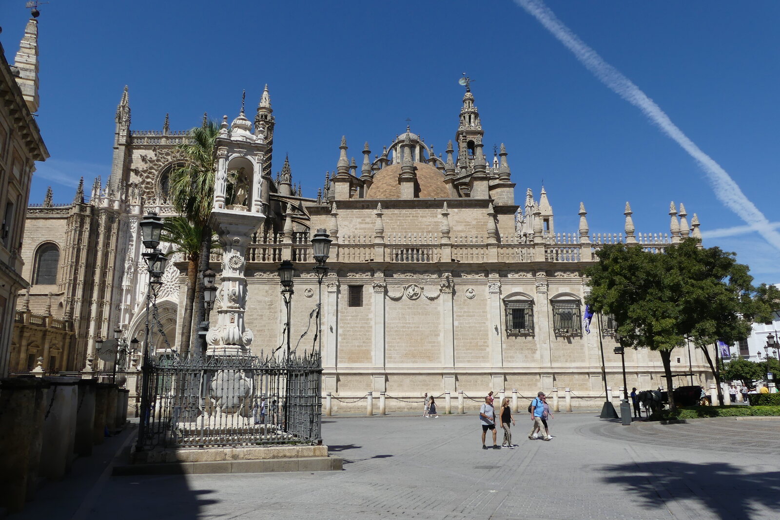 Plaza del Triunfo in Seville during the day