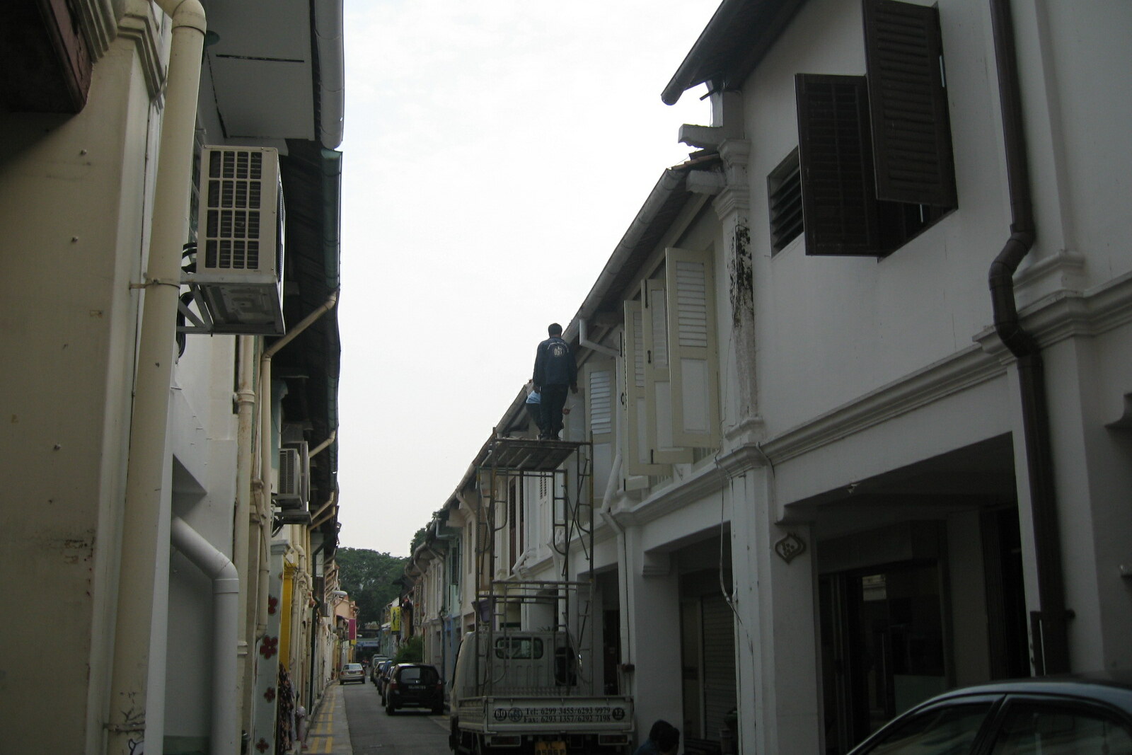 Narrow Haji Lane with shophouses in Kampong Gelam.