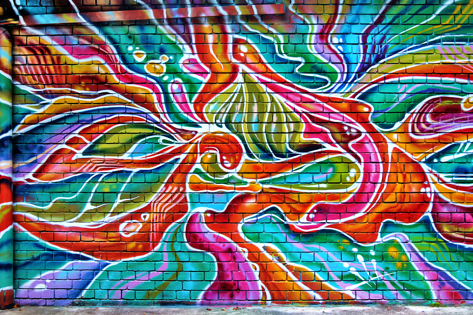 Graffiti walls in Kampong Gelam beside the route.