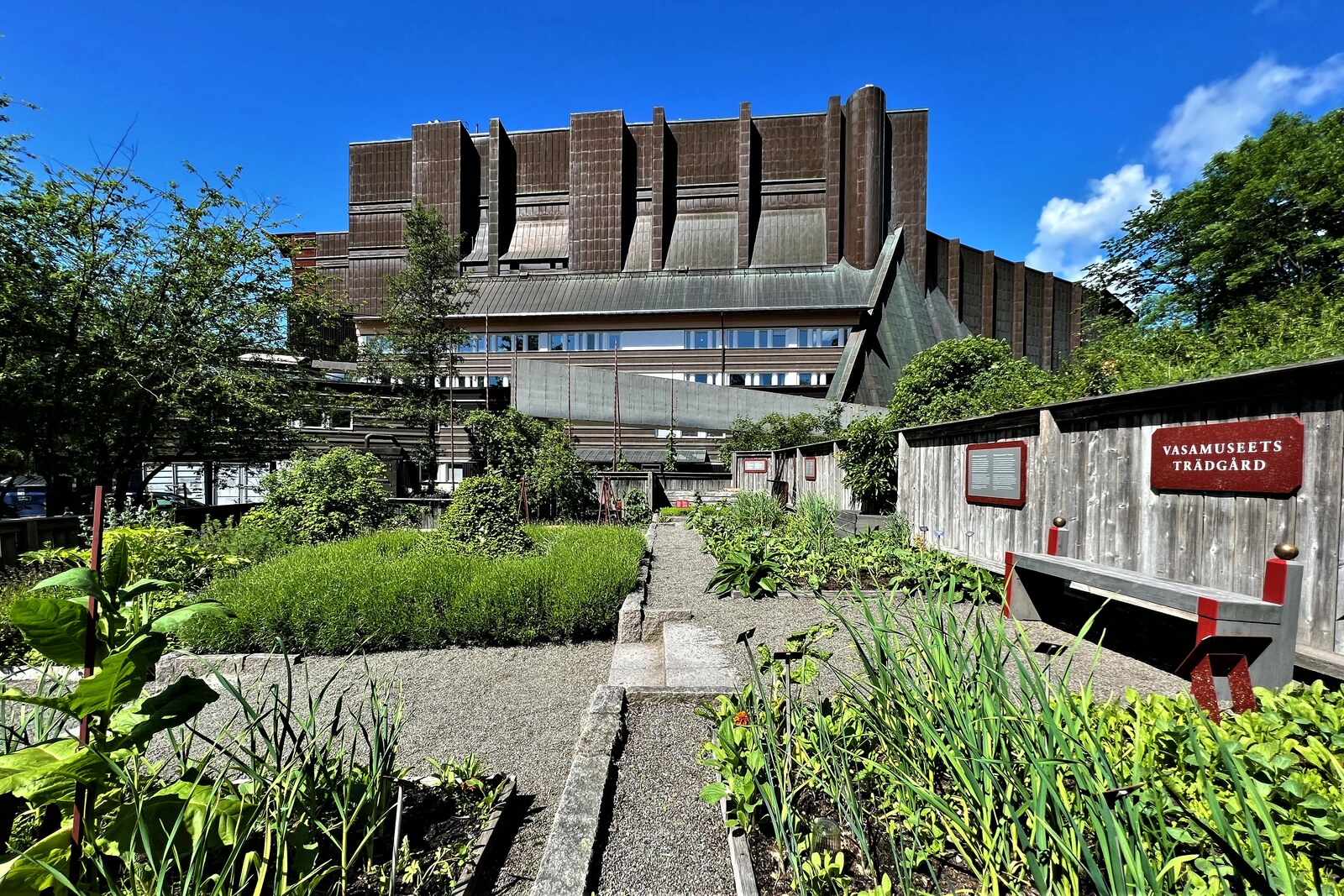 The Vasa Museum building, with masts rising above the garden