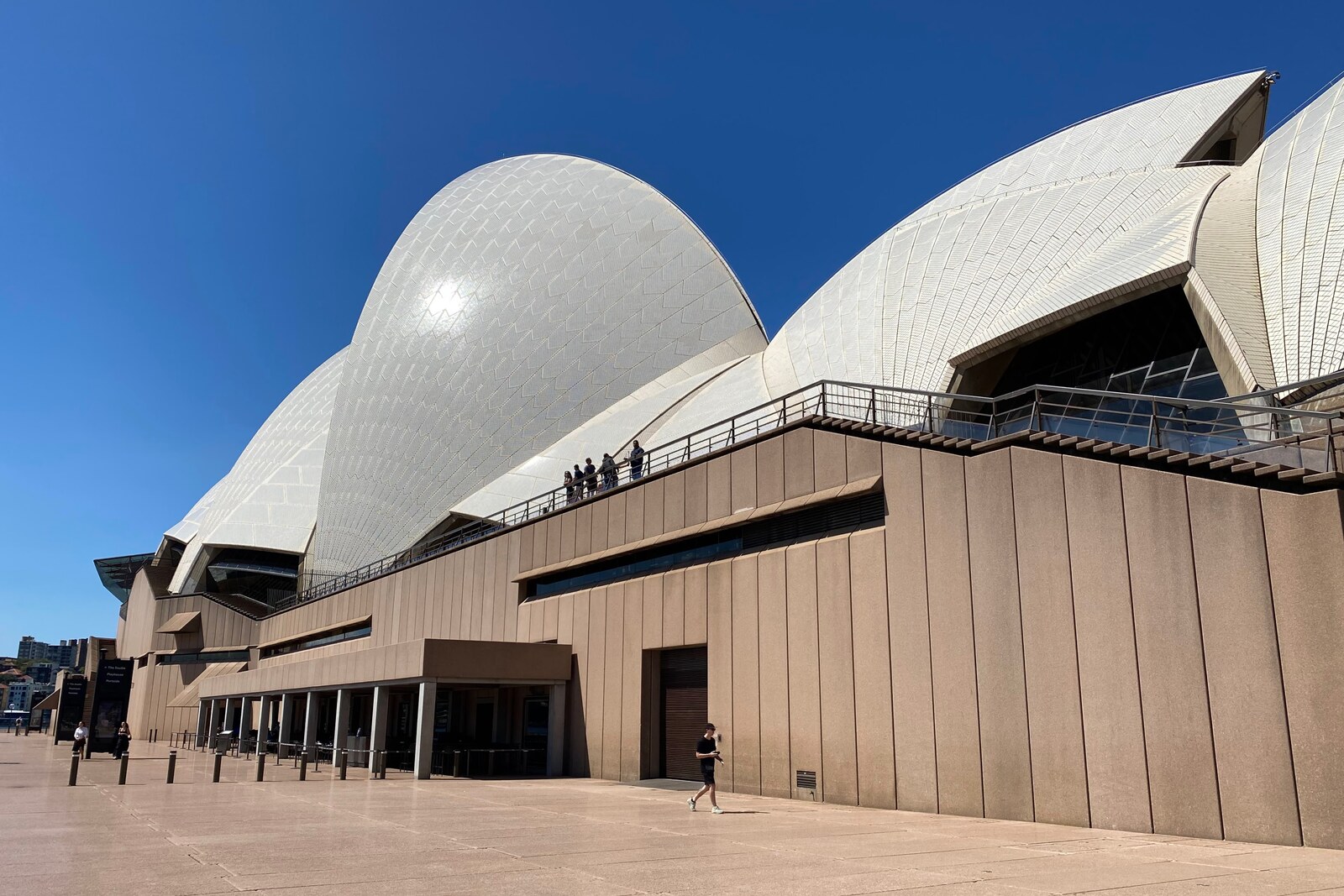 Sydney Opera House from the west / Western Broadwalk.