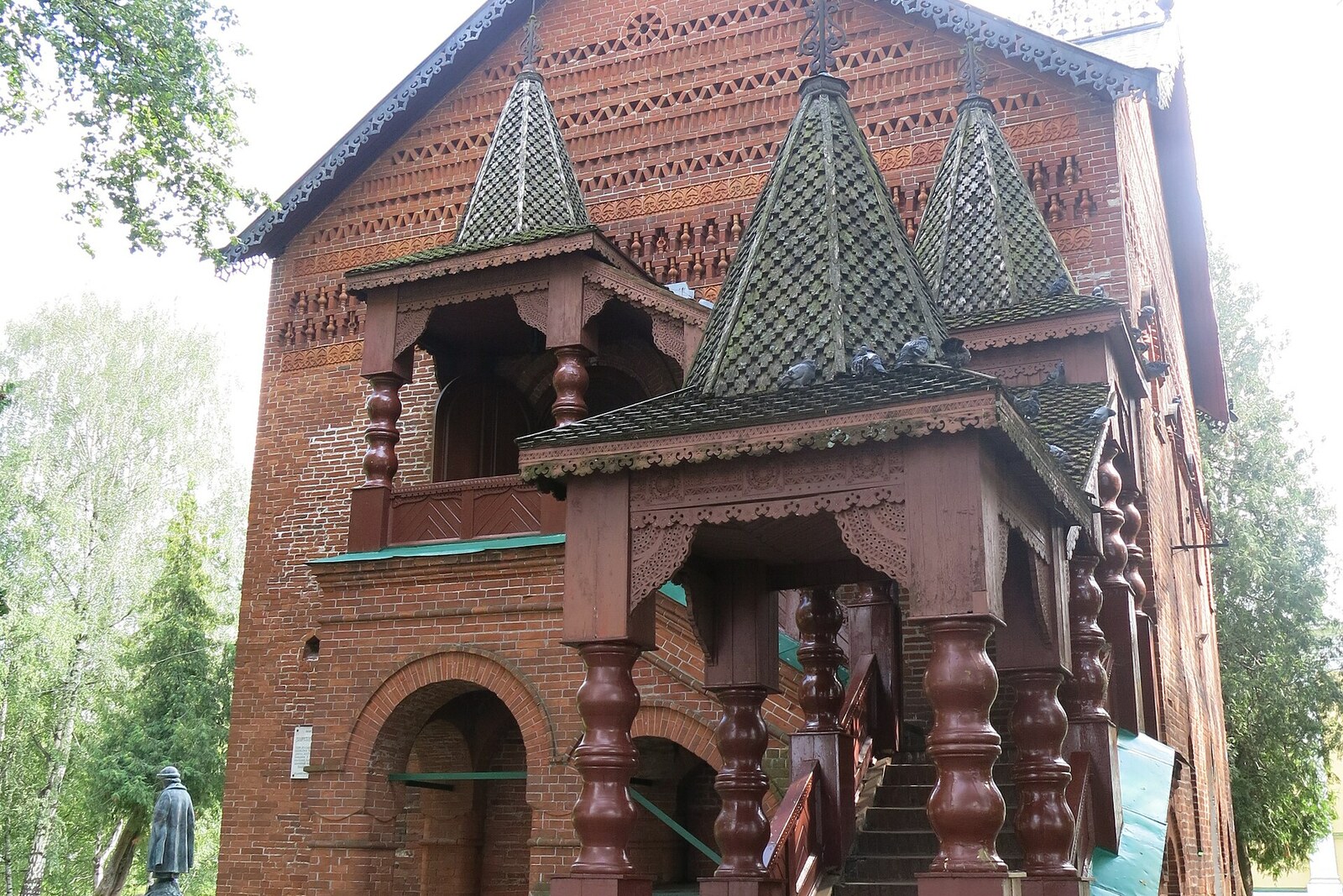 The red-brick Chambers of the Uglich Appanage Princes with a tented porch.