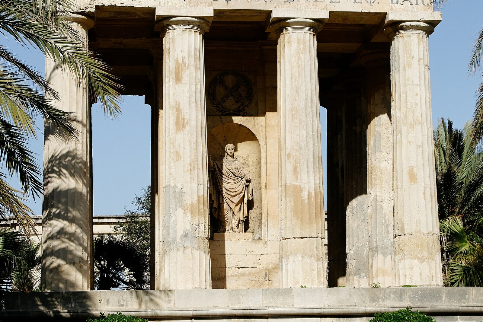The Doric monument to Alexander Ball in Lower Barrakka Gardens.