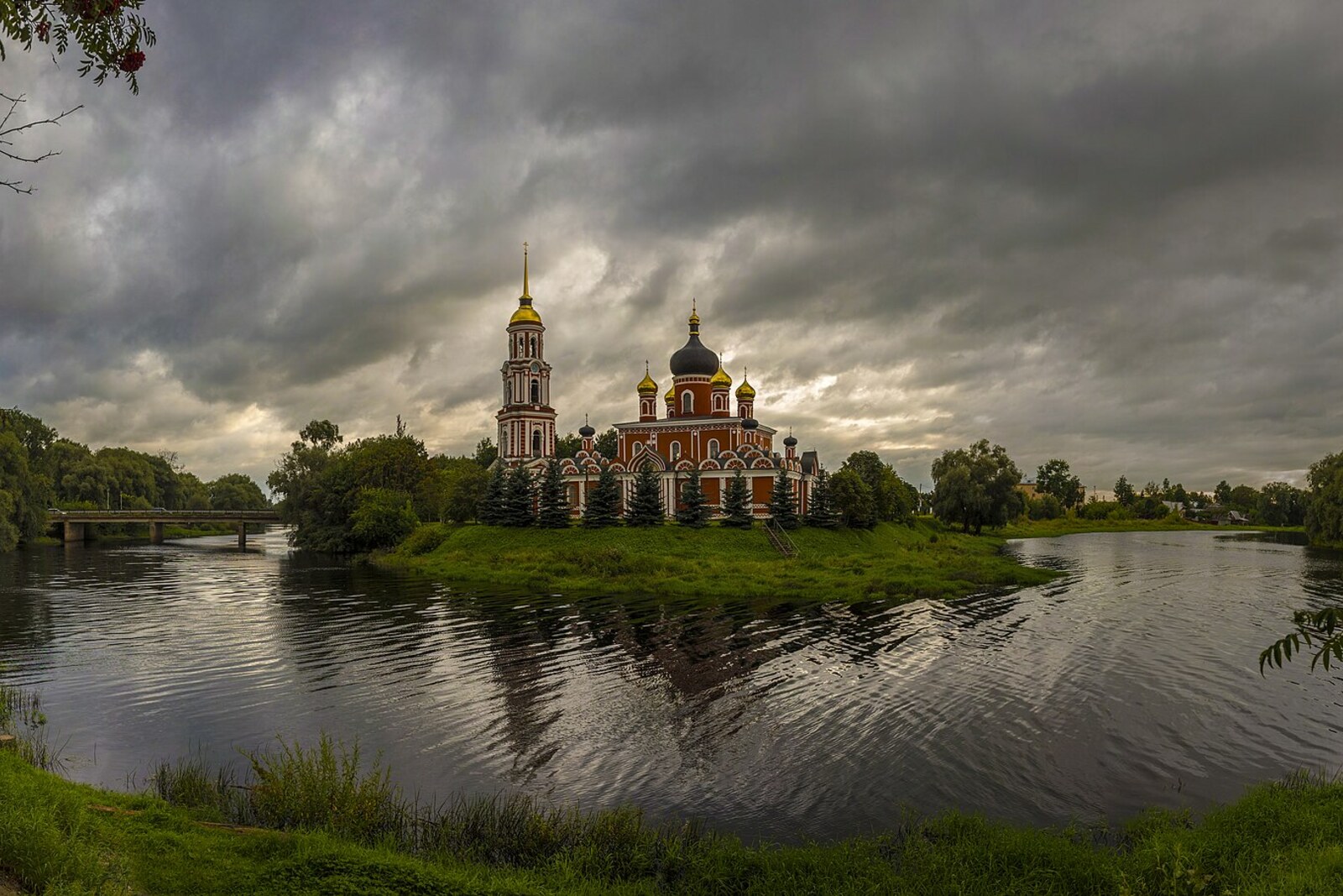 Resurrection Cathedral of Staraya Russa at the confluence of the rivers
