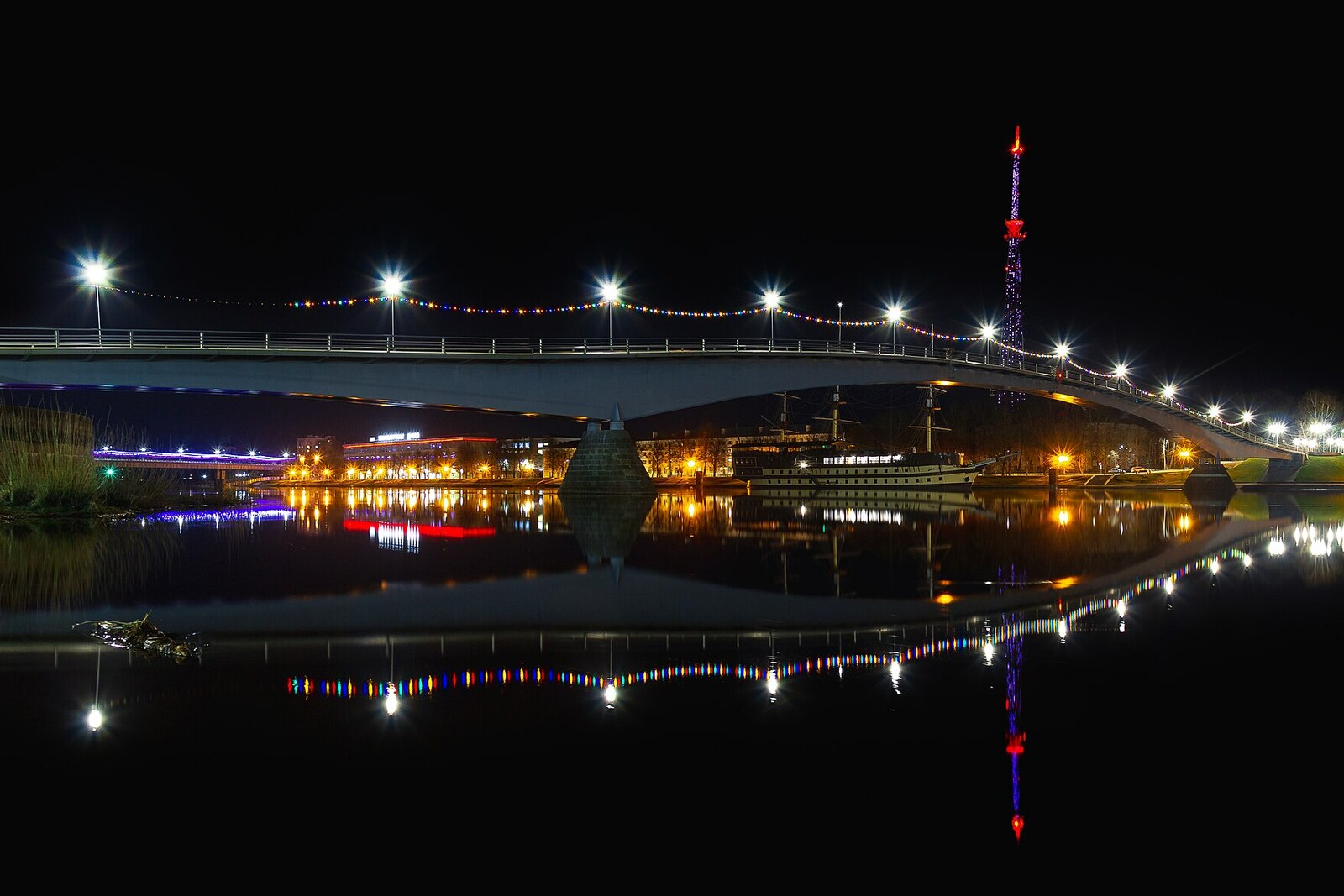 The Volkhov Pedestrian Bridge between the Novgorod Kremlin and the Market Side.