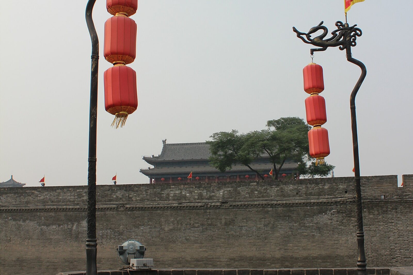 Defu Alley near Xi'an's Yongning Gate.