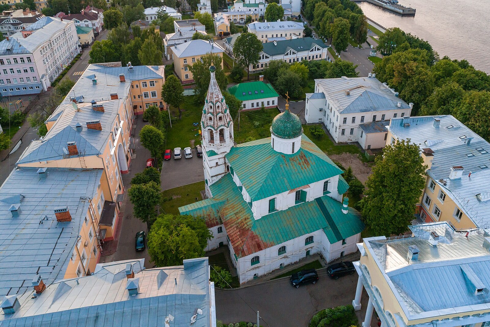 Church of St Nicholas Nadein and its bell tower among tightly packed houses in the old center.