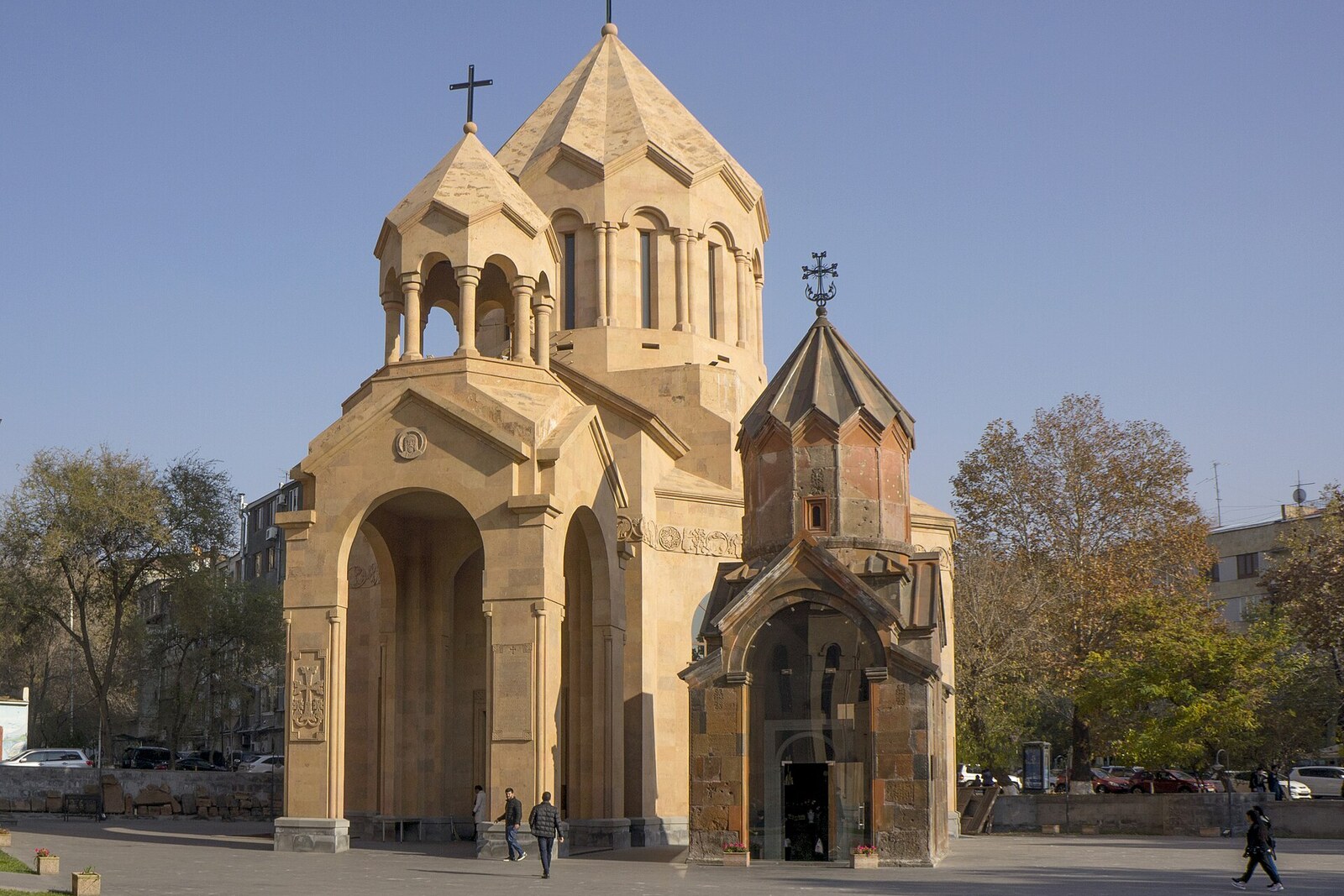 The small Katoghike Holy Mother of God Church beside the large Saint Anna Church