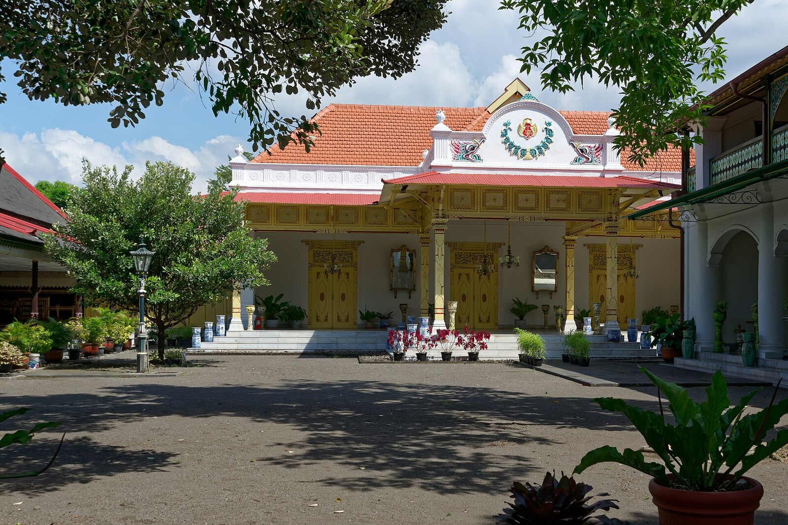 The pavilion and courtyard of Kraton Yogyakarta.