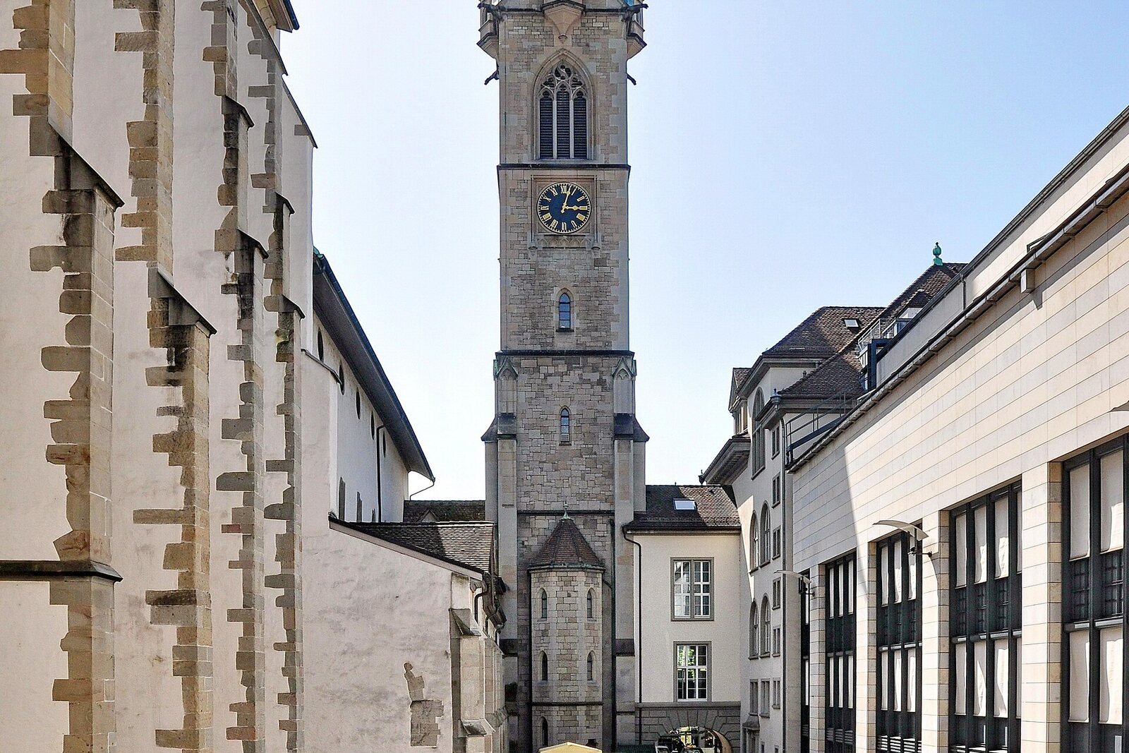 The Predigern Parish tower and the courtyard by the church.